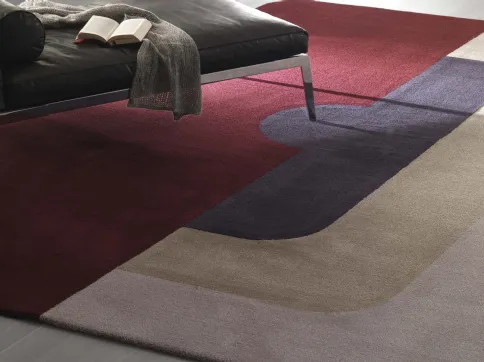 Tappeto dalla geometria vibrante Mayfair di Besana Moquette