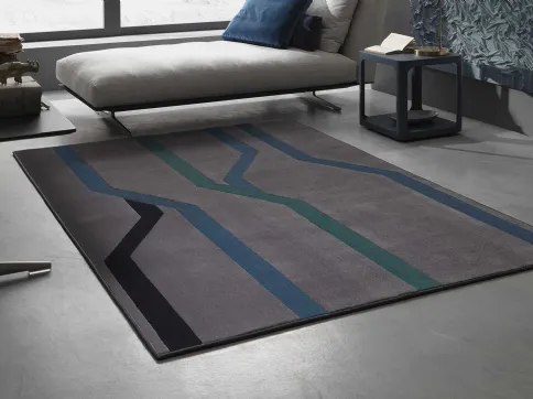 Tappeto moderno grigio con strisce colorate Tube di Besana Moquette