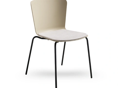 Sedia impilabile Calla di Midj