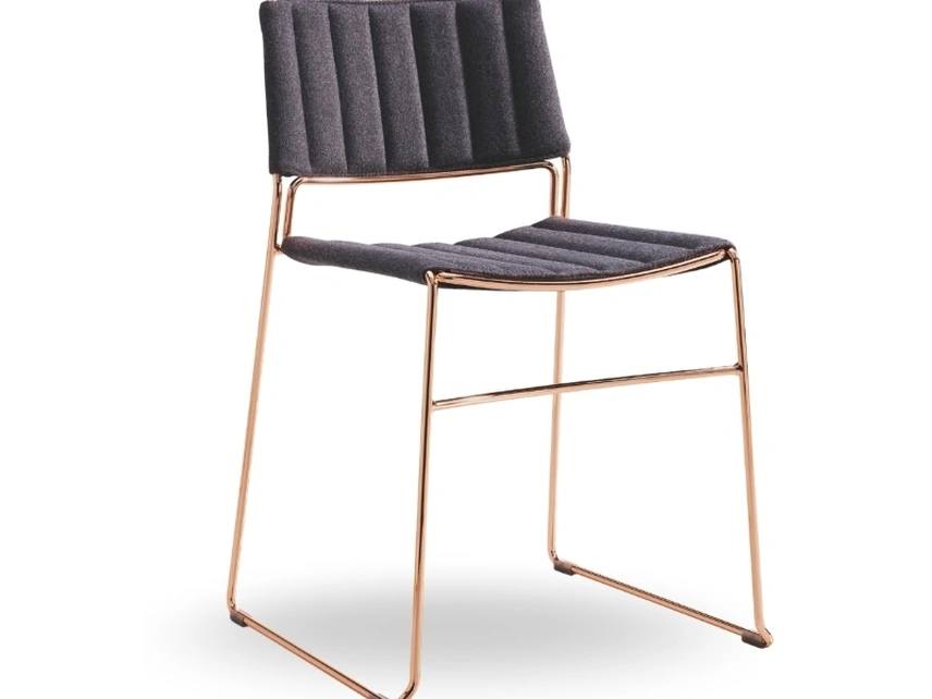 Sedia in tessuto Slim di Midj