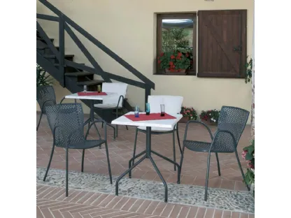 Sedia Sommer in acciaio zincato e verniciato con braccioli di La Seggiola