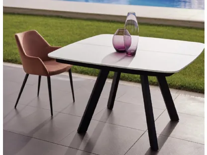 Tavolo allungabile Raffaello T32 con top in vetro di Friulsedie