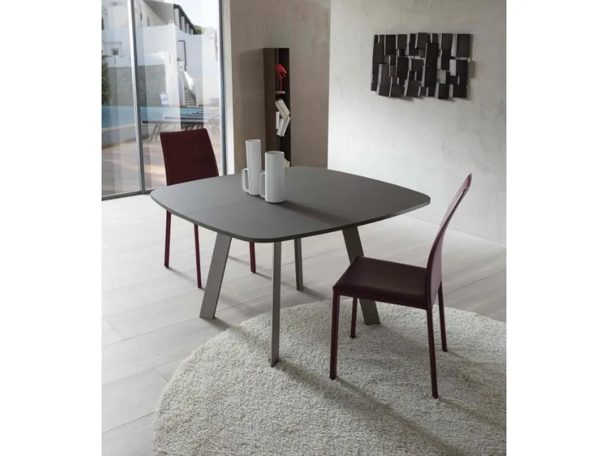 Tavolo allungabile Upper Round con top in laminato Fenix di Sedie Brianza