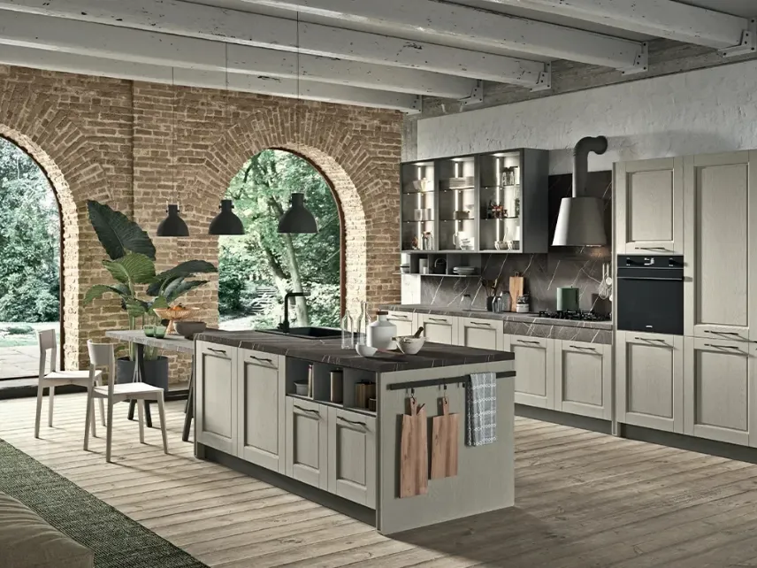 Cucina Classica con isola Epoca Classico 02 in Frassino laccato di Astra