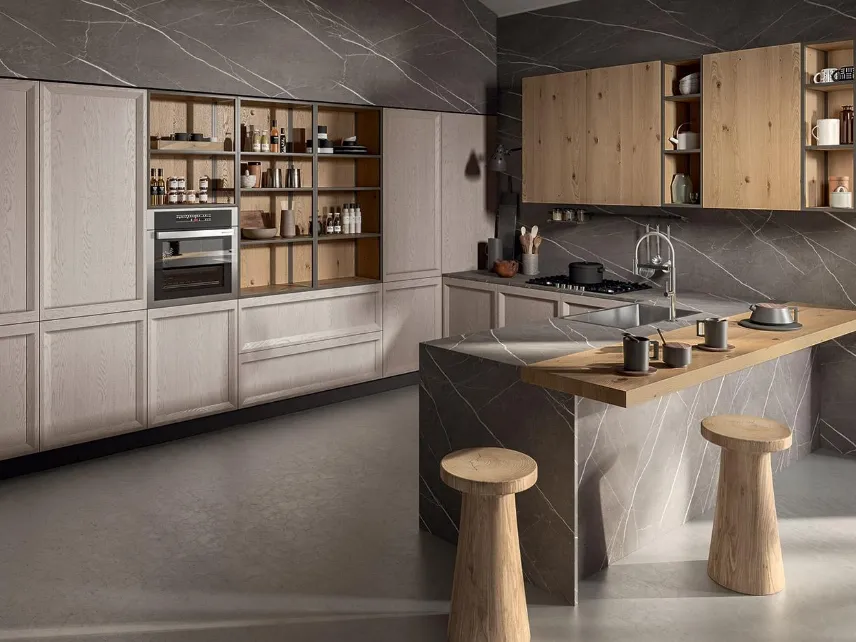 Cucina Design con penisola Atelier 04  in Frassino laccato decapè Ecru e Rovere Nodato Naturale di Astra