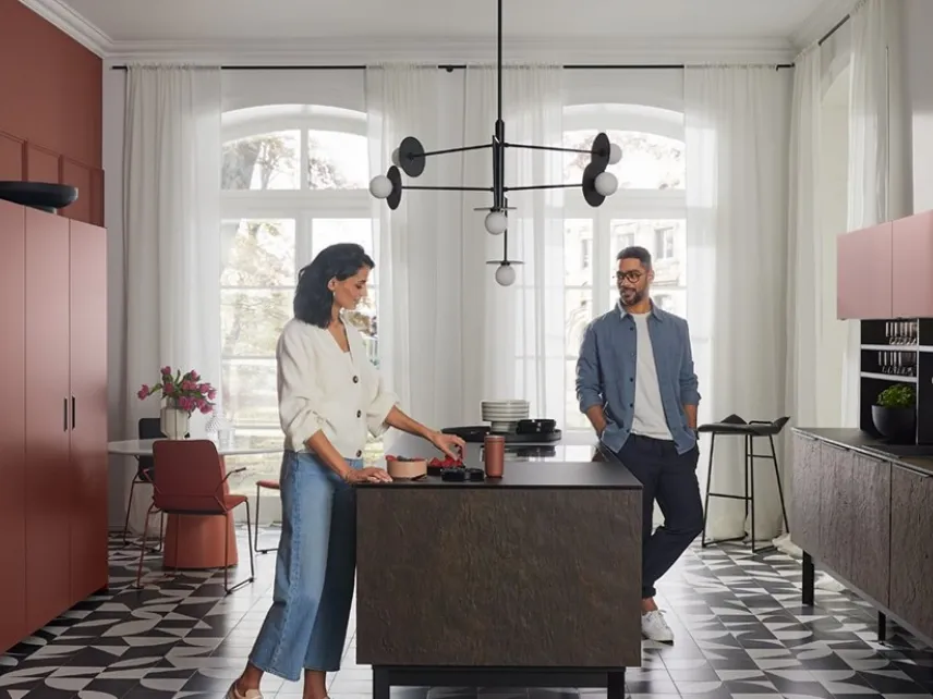 Cucina Design con isola Neoslate in Ardesia e laccato di Nolte