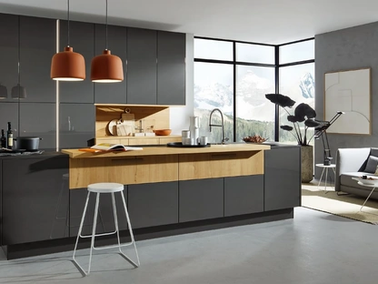 Nova Lack Grafite in laccato lucido e Rovere di Nolte