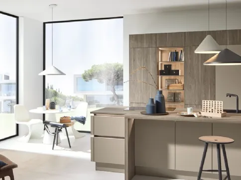 Cucina Moderna con penisola Manhattan Plus Lava e Rovere Argento di Nolte