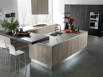 Cucina Moderna a isola SP22 03 in laminato finitura effetto legno di Astra