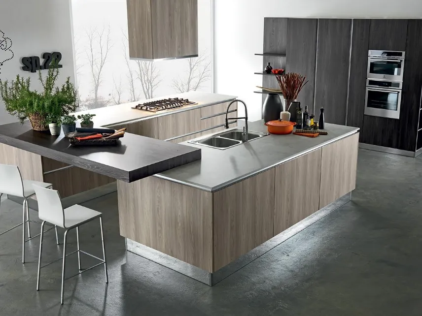 Cucina Moderna a isola SP22 03 in laminato finitura effetto legno di Astra