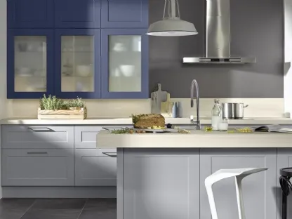 Cucina su misura con penisola Frame Lack Grigio e Blu di Nolte