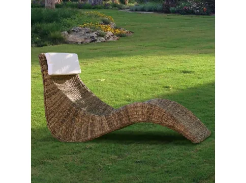 Sdraio di design Chaise Lounge finitura intreccio di Banano naturale con cuscino in tessuto di La Seggiola